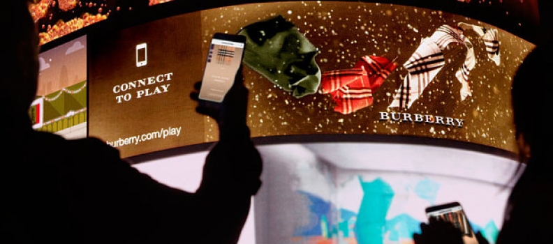 Burberry célèbre Noël !